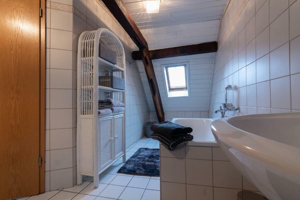 Ferienwohnung Flaemisches Weinhaus 빈트리크 외부 사진